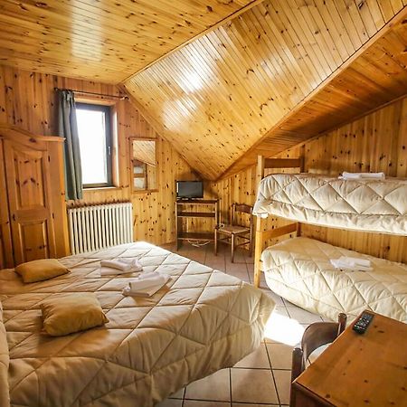 Hotel Valle Del Lupo Пескассеролі Екстер'єр фото